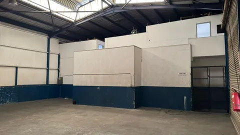 WhatsApp Image 2025-12-17 at 15.42.35.